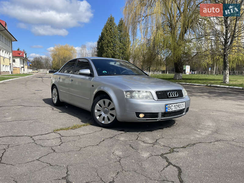 Audi A4 (2003)