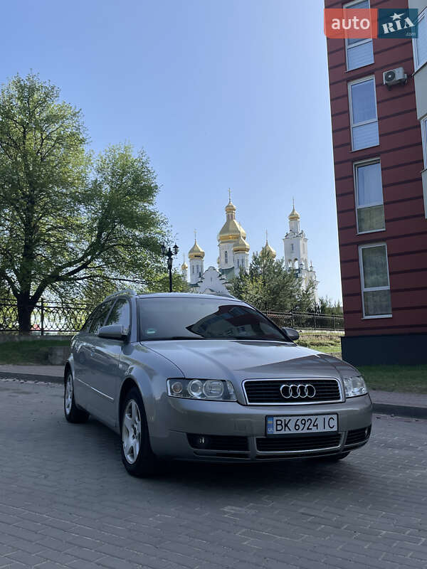 Audi A4 (2004)