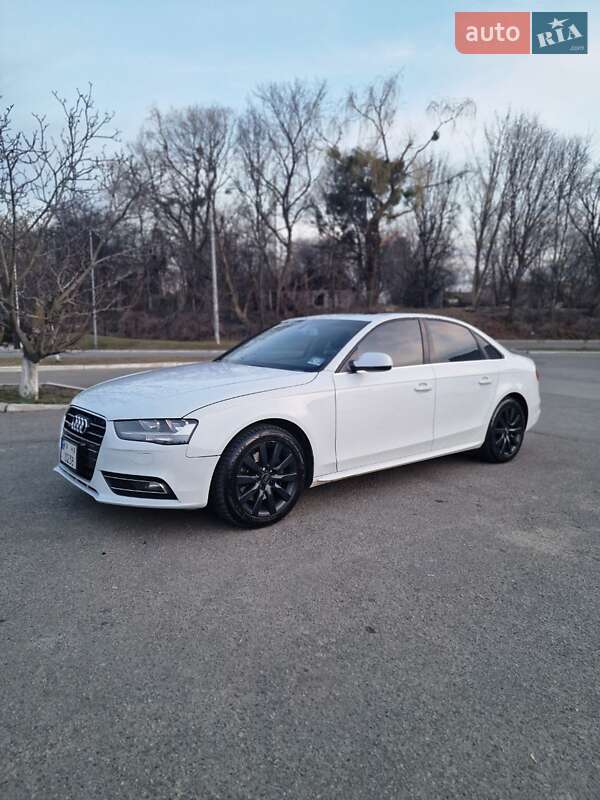 Audi A4 (2014)