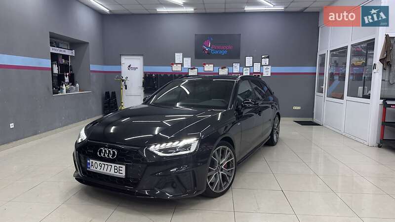 Audi A4 (2021)