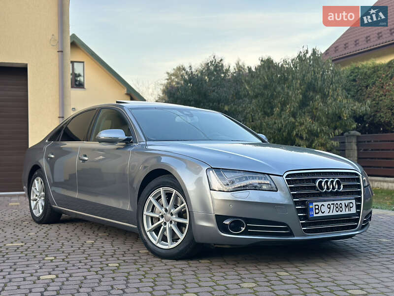 Audi A8 (2012)