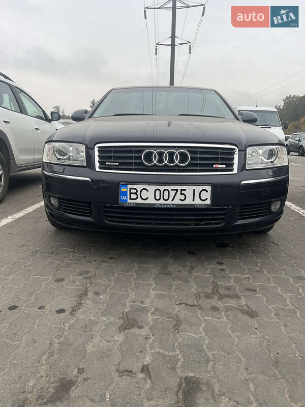 Audi A8 (2004)