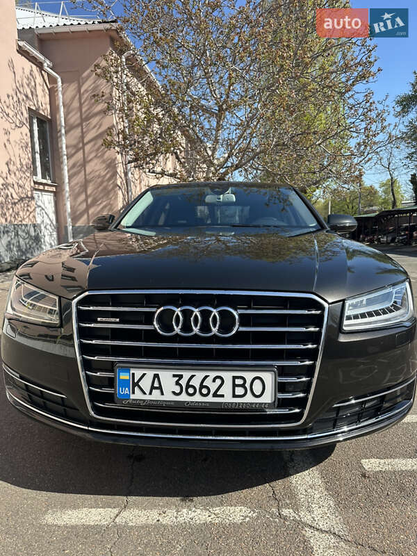 Audi A8 (2017)