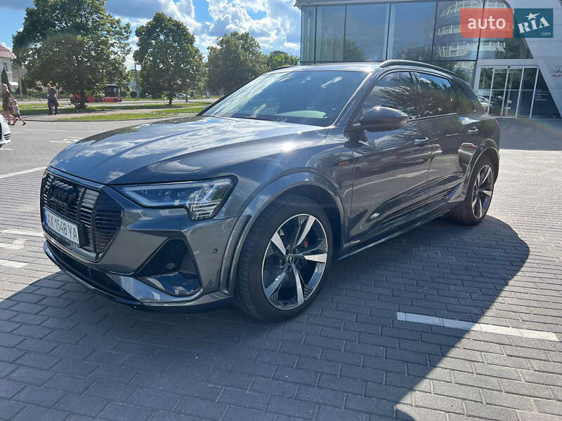 Audi E-tron s (2023)