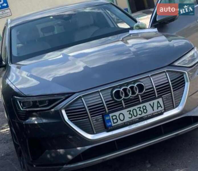 Audi E-tron (2020)