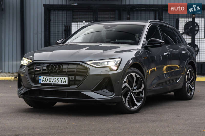 Audi E-tron (2021)