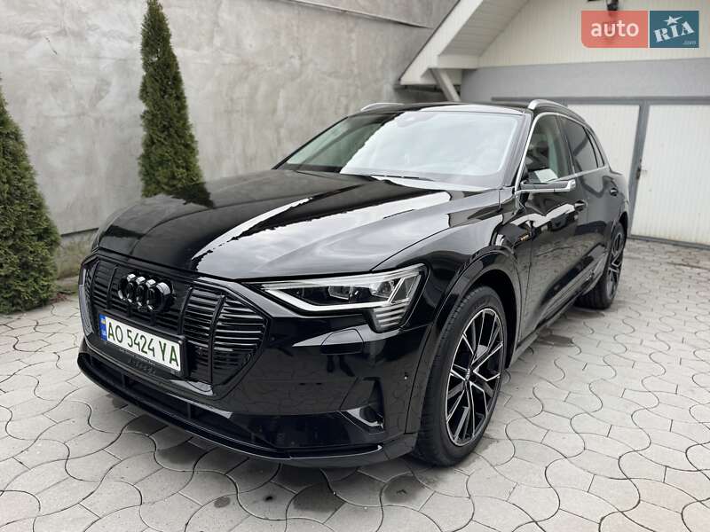 Audi E-tron (2019)