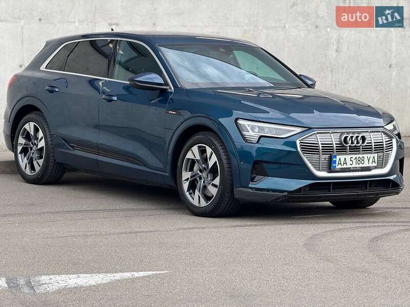 Audi E-tron (2019)