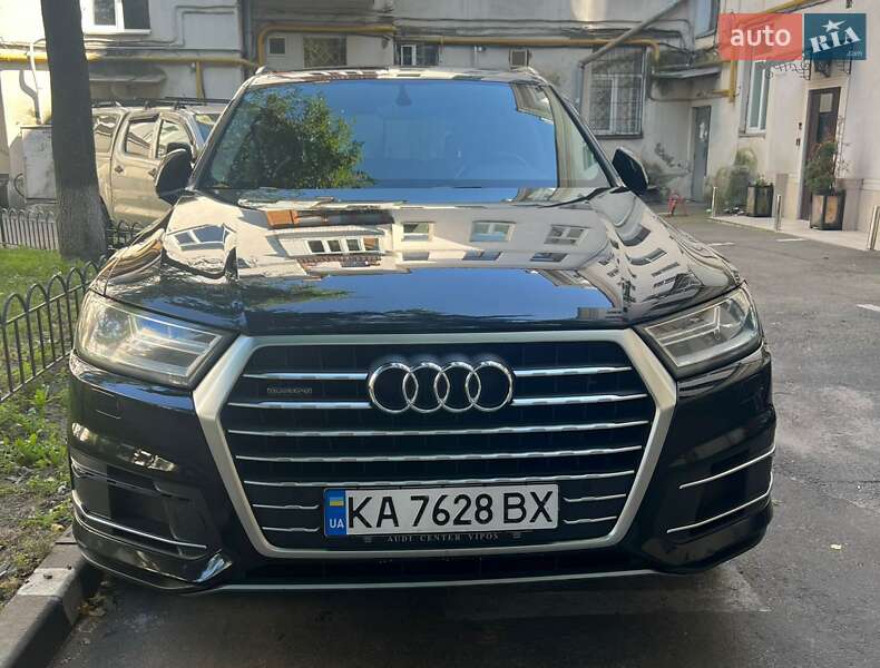 Audi Q7 (2017)