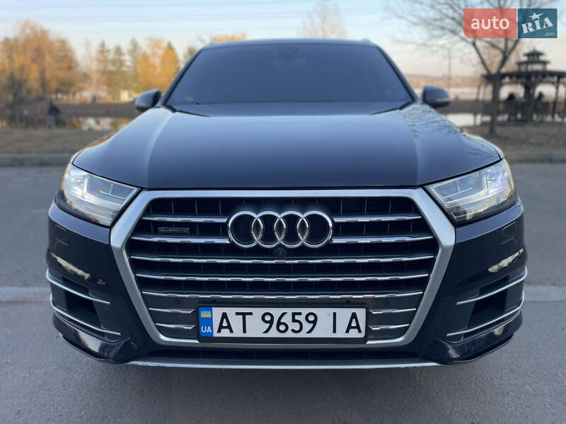 Audi Q7 (2017)