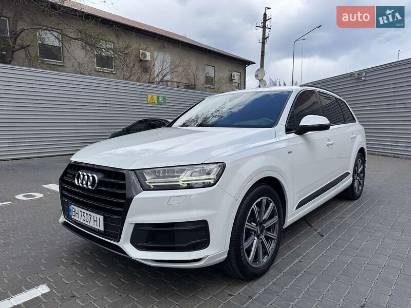Audi Q7 (2017)