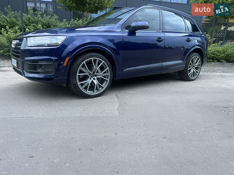 Audi Q7 (2019)
