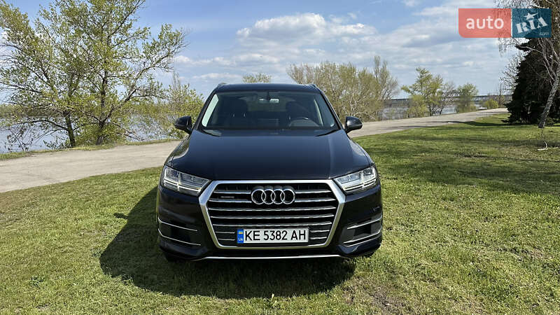 Audi Q7 (2016)
