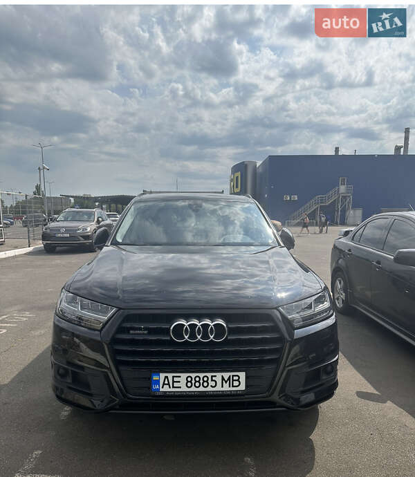 Audi Q7 (2017)