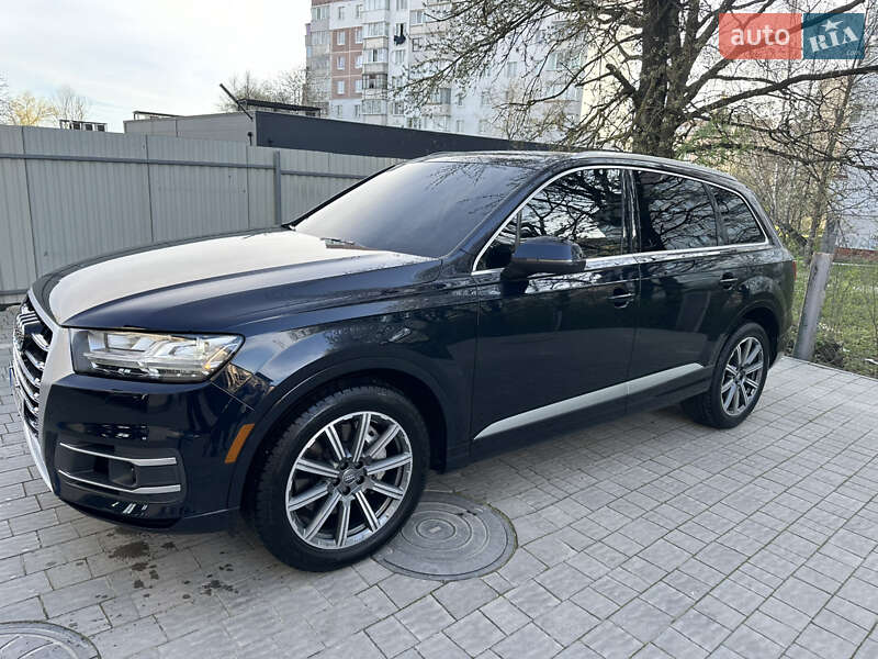 Audi Q7 (2017)