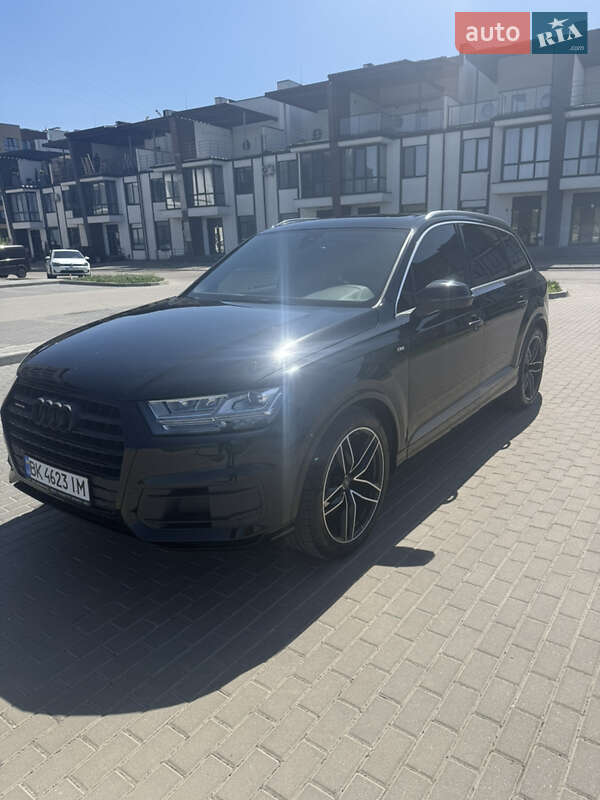 Audi Q7 (2015)