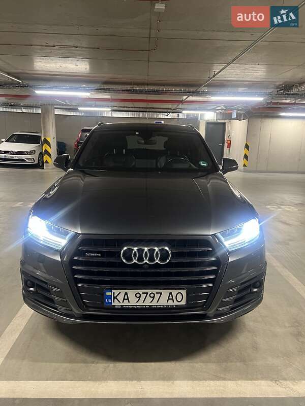 Audi Q7 (2017)