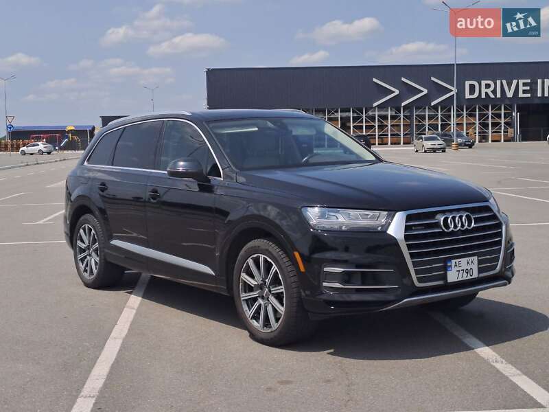 Audi Q7 (2016)
