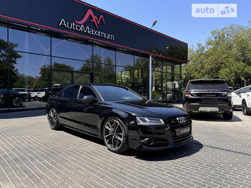 Audi S8 (2017)