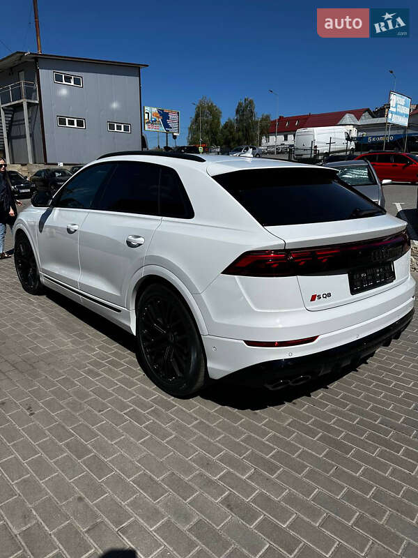 Audi Sq8 (2024)