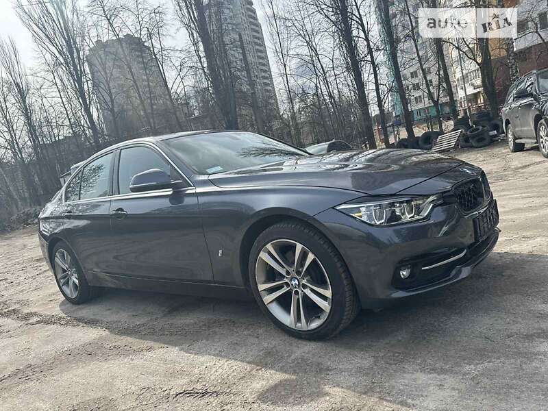 Bmw 330e (2017)