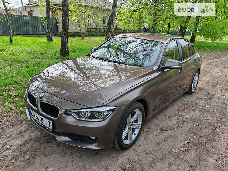 Bmw 320khi (2014)