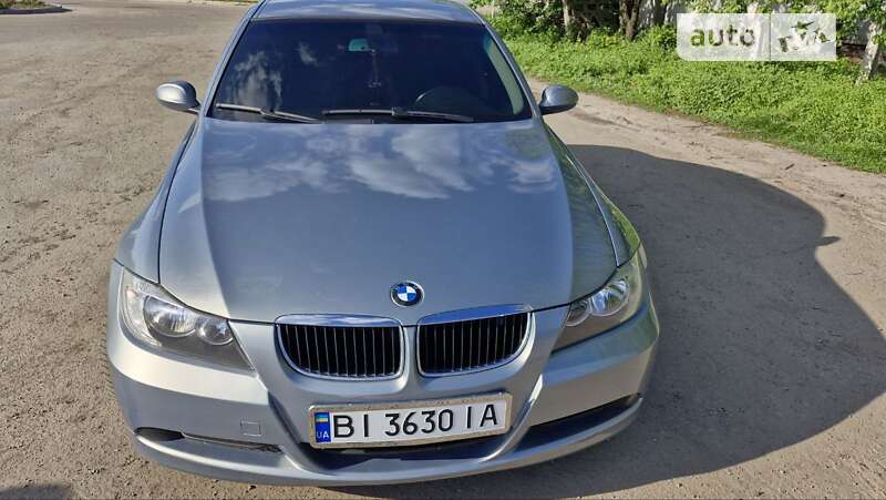 Bmw 318 (2006)