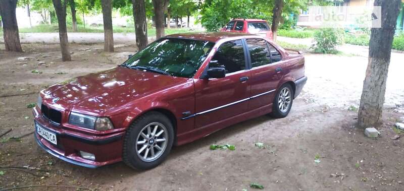 Bmw 320 (1996)