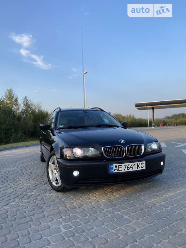 Bmw 325i (2004)