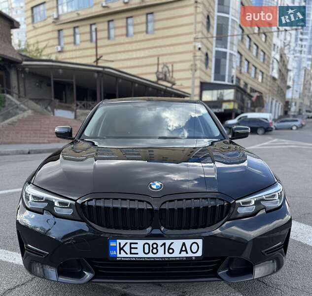 Bmw 3 series (2022)