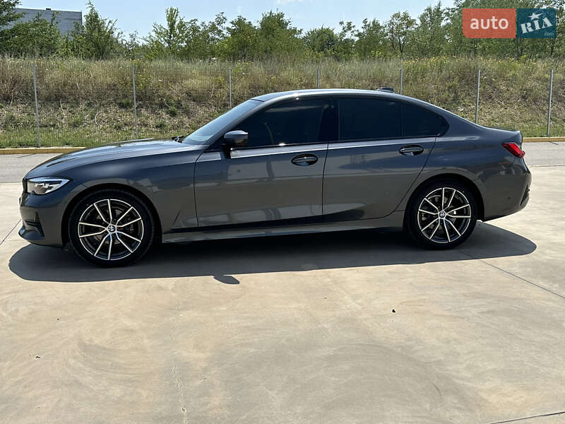 Bmw 3 series (2022)