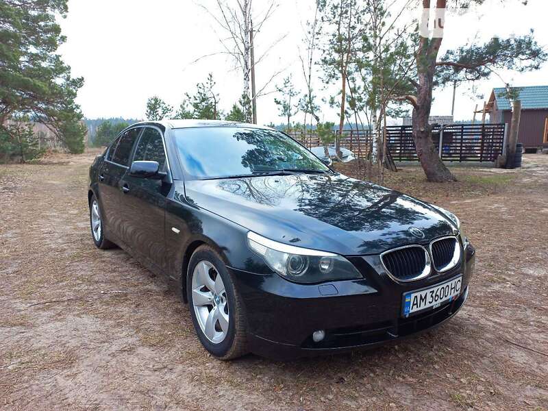 Bmw 530i (2003)