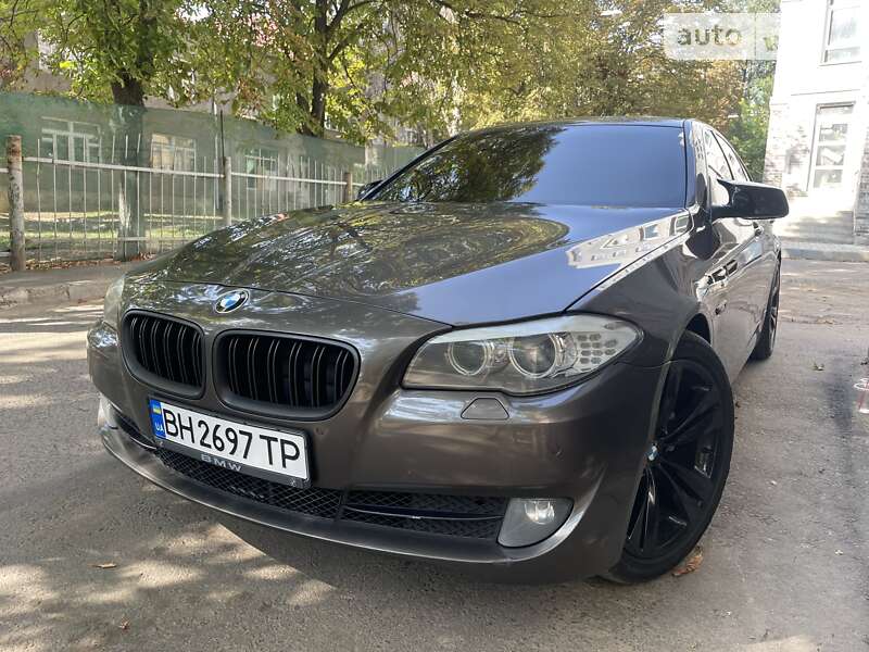 Bmw 520i (2012)
