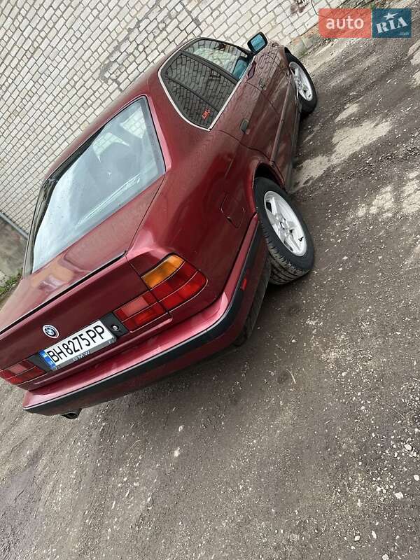 Bmw 5 series (1992)