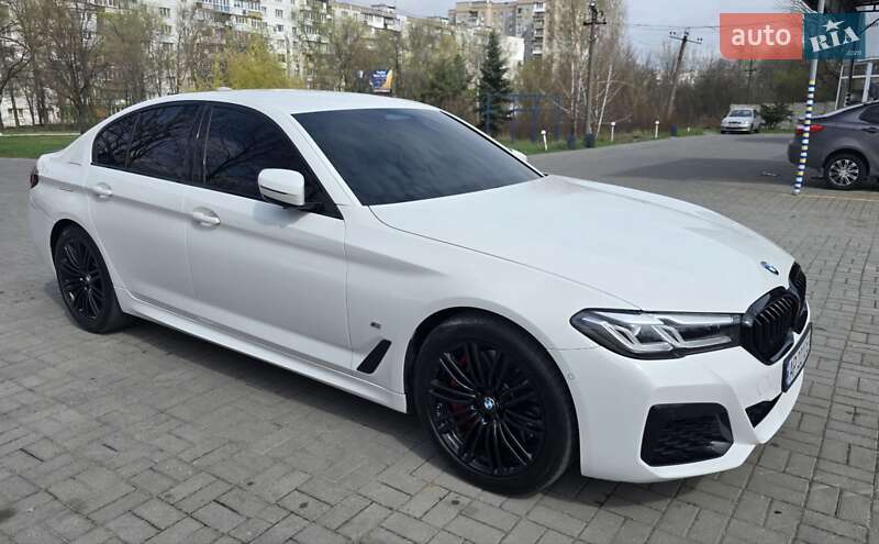 Bmw 5 series (2020)