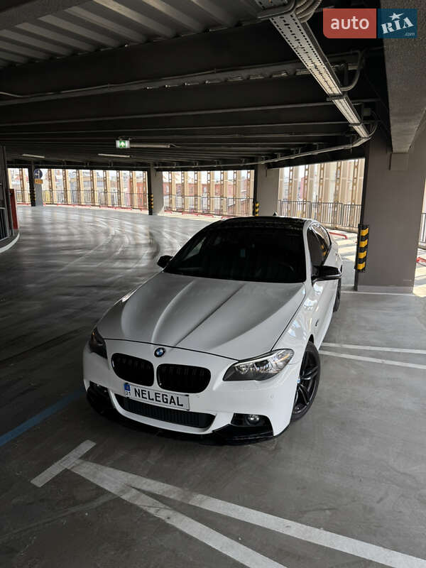 Bmw 5 series (2015)
