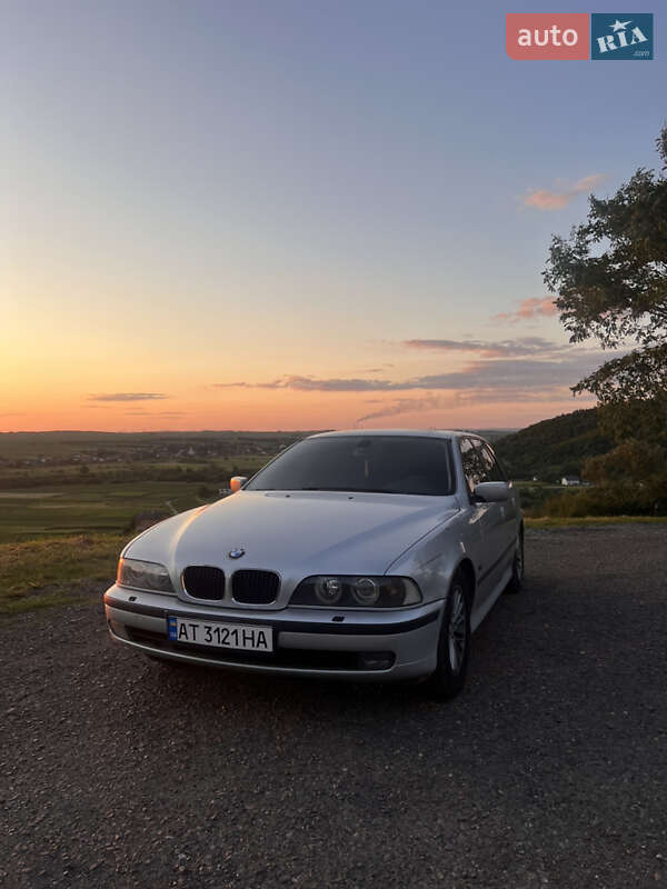 Bmw 5 series (2000)