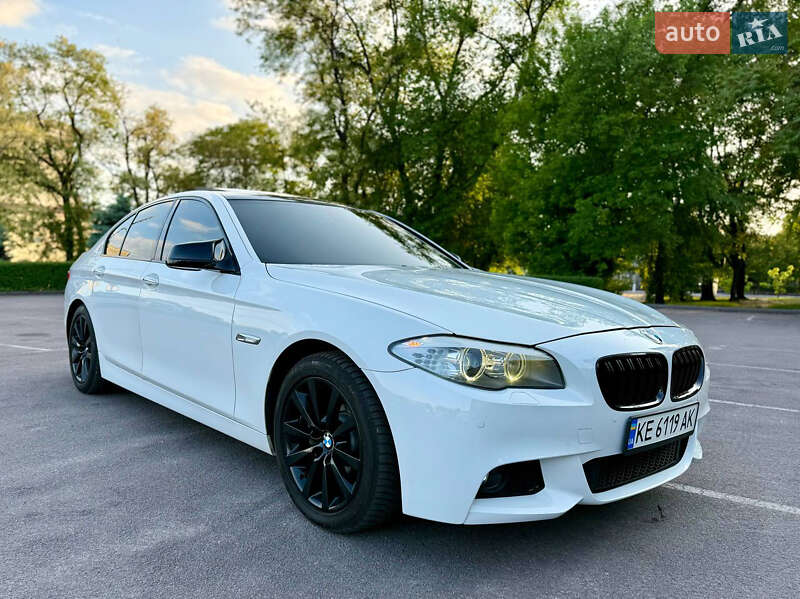 Bmw 5 series (2011)