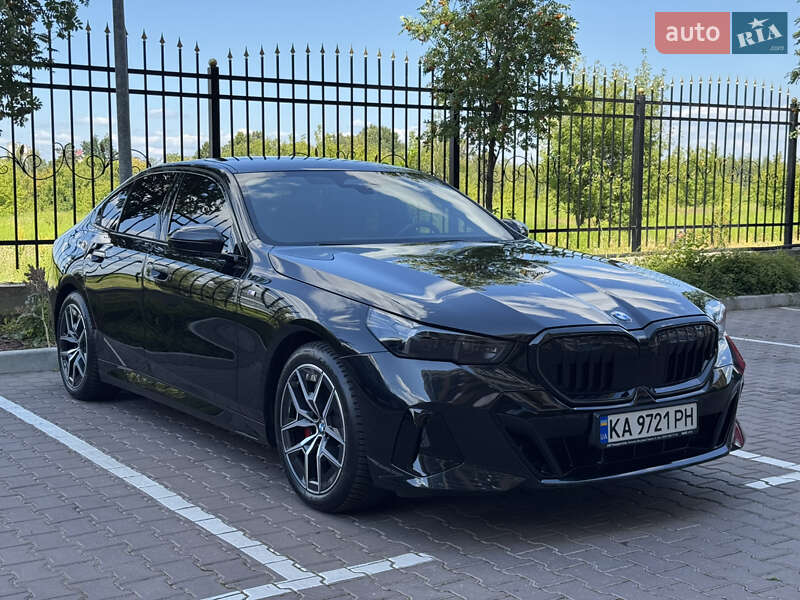 Bmw 5 series (2023)