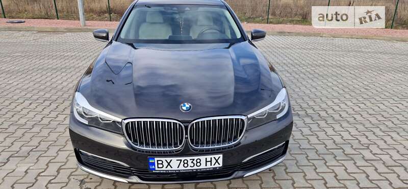Bmw 7 series (2016)