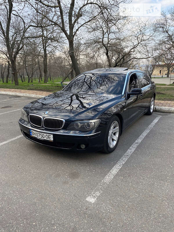Bmw 750il (2005)