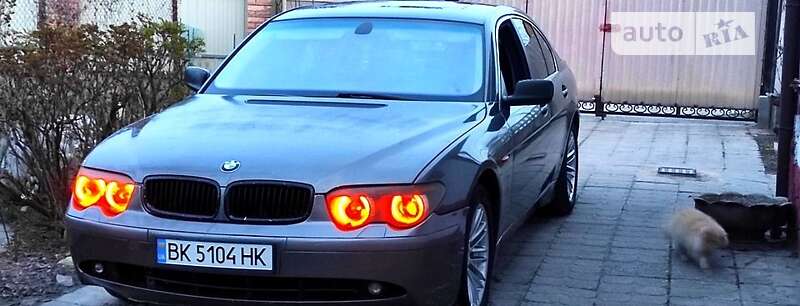 Bmw 7 series (2001)