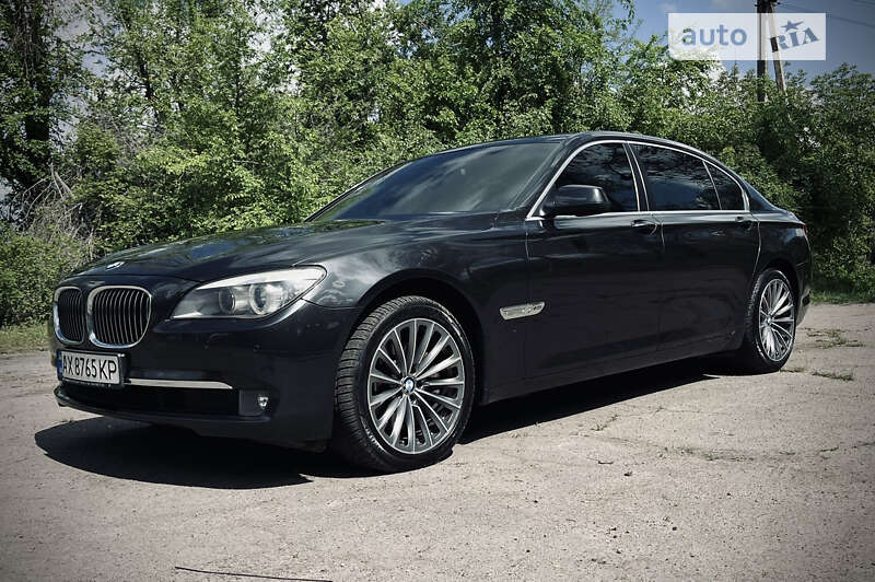 Bmw 7 series (2011)