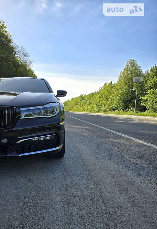 Bmw 7 series (2017)
