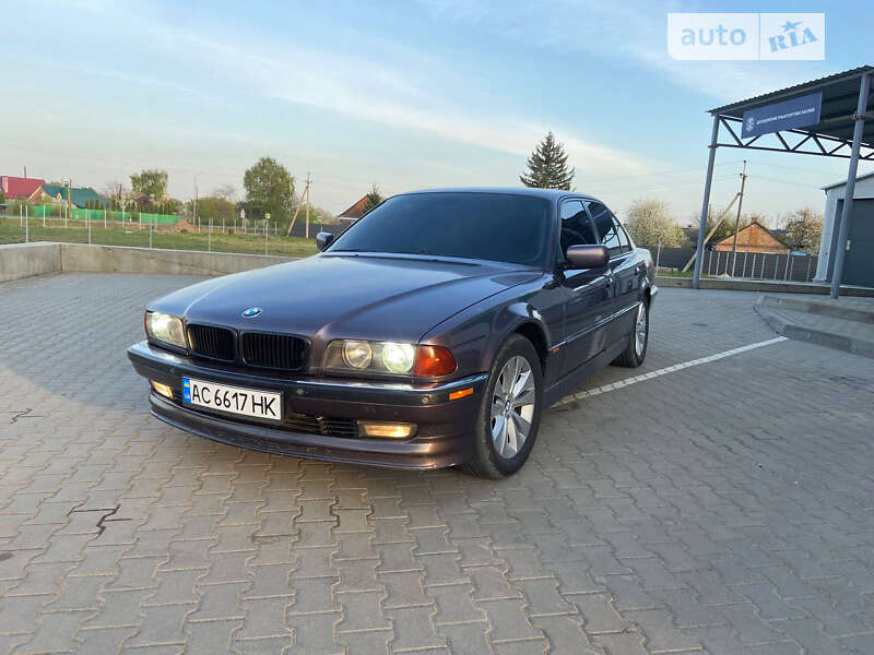 Bmw 7 series (1998)