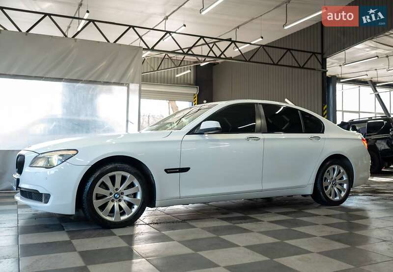 Bmw 7 series (2010)