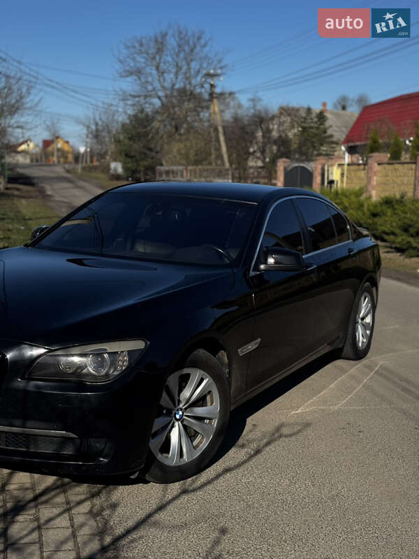 Bmw 7 series (2012)
