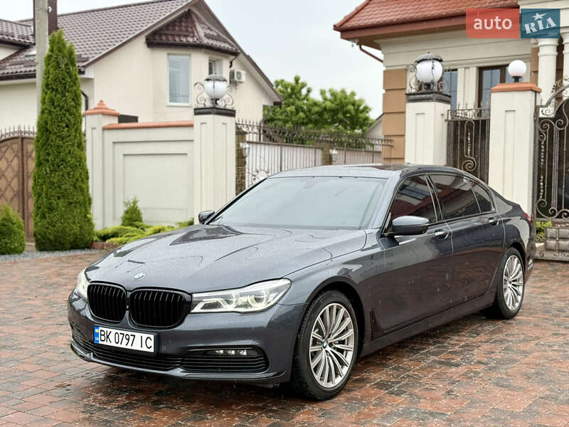 Bmw 7 series (2015)