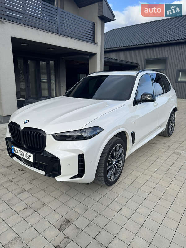 Bmw X5 (2023)