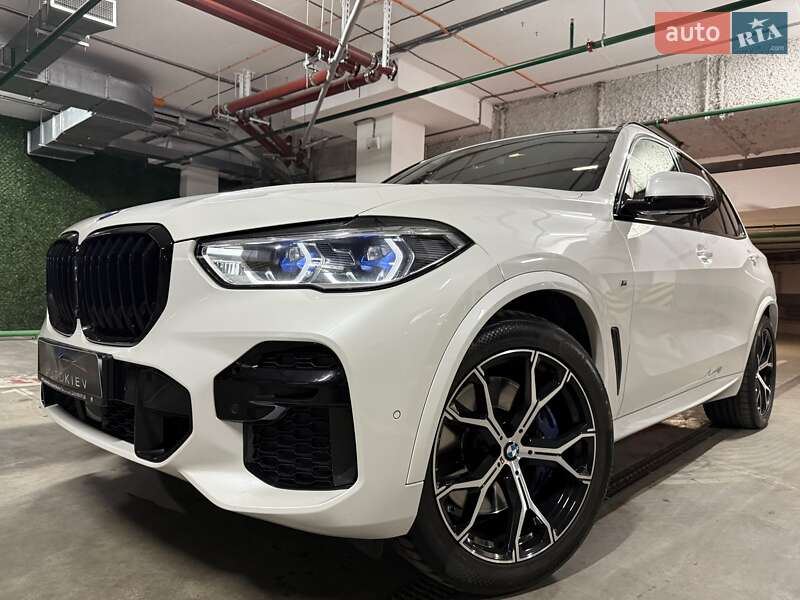 Bmw X5 (2021)